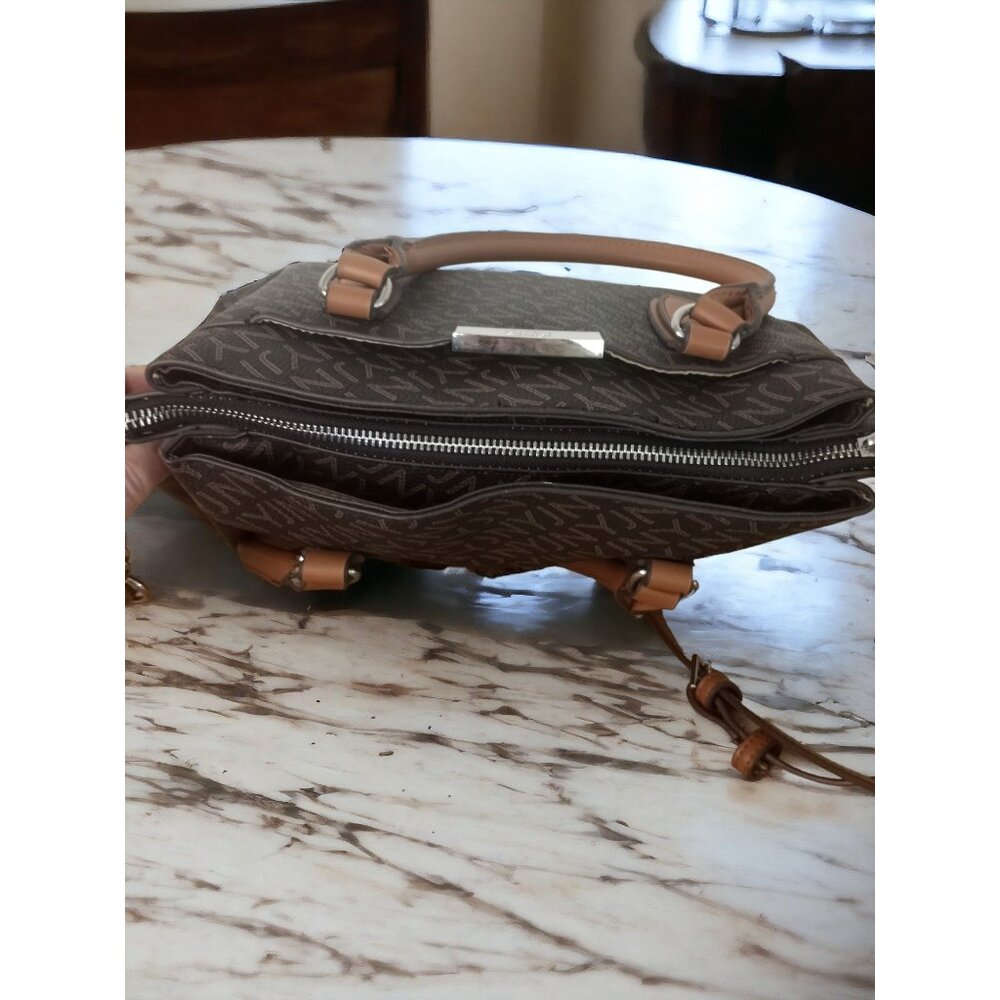 Jones New York Signature Brown / Tan Vinyl Handbag / Satchell / Crossbody Purse - Picture 6 of 16